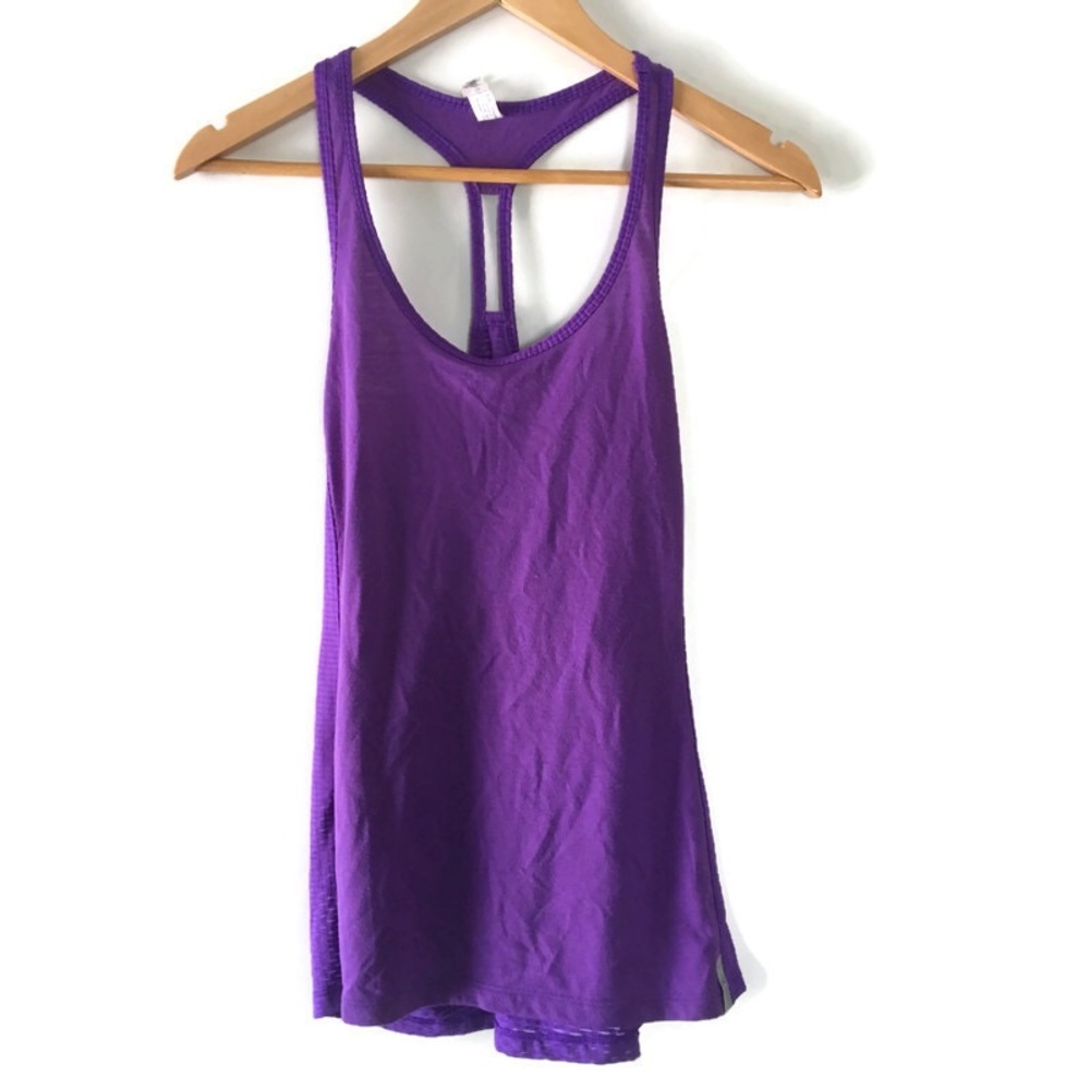 UNDER ARMOUR purple semi-fitted heat tank